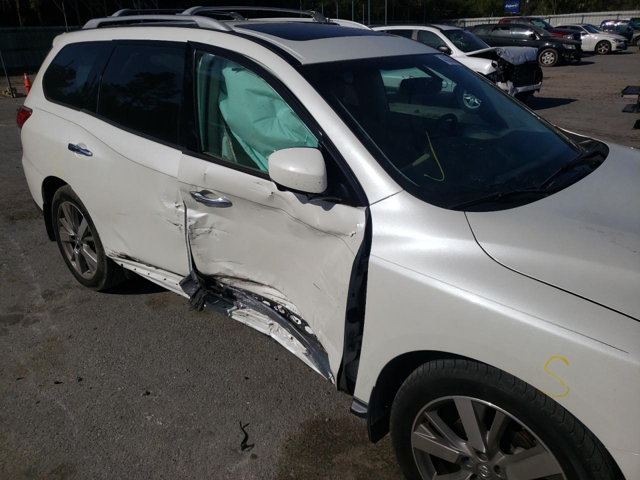 Photo 9 from auction – 2016 NISSAN PATHFINDER with VIN 5N1AR2MN8GC623365