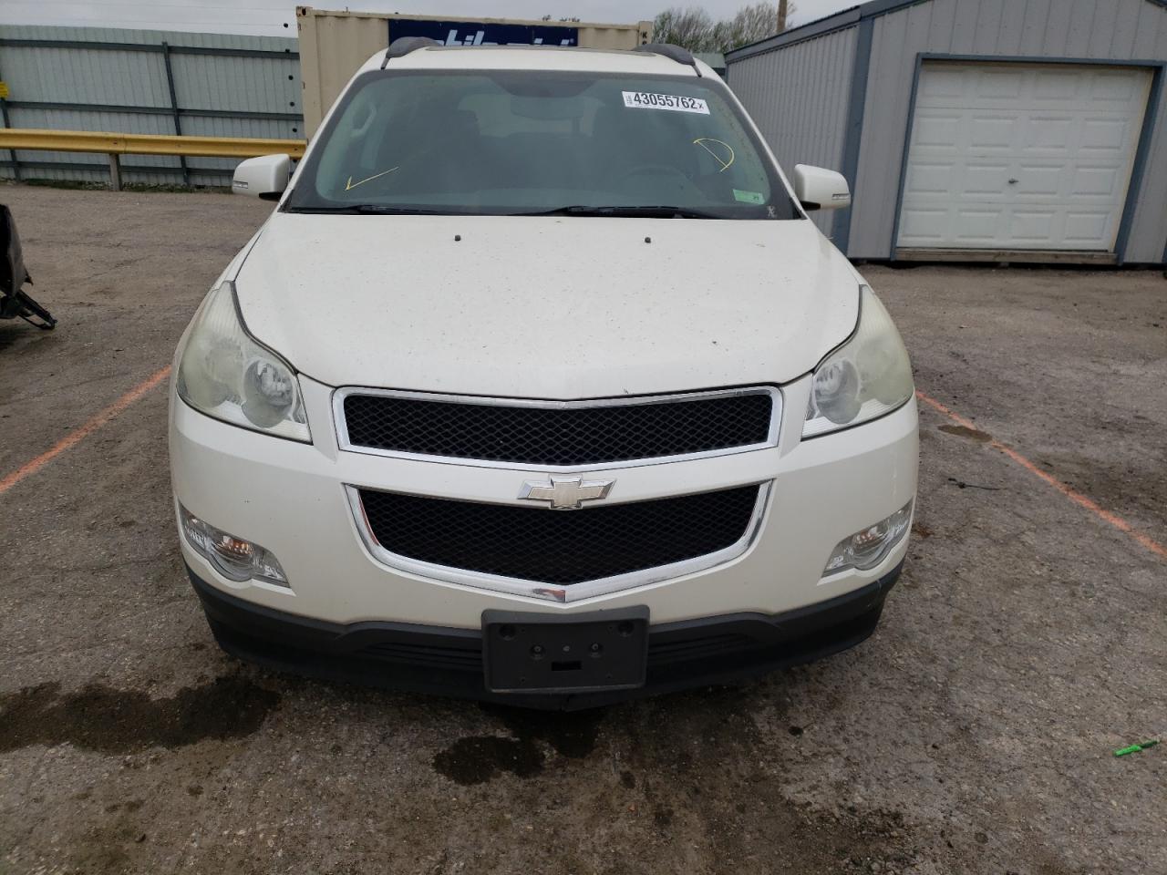 Photo 9 from auction – 2011 CHEVROLET TRAVERSE L with VIN 1GNKVGED4BJ140751