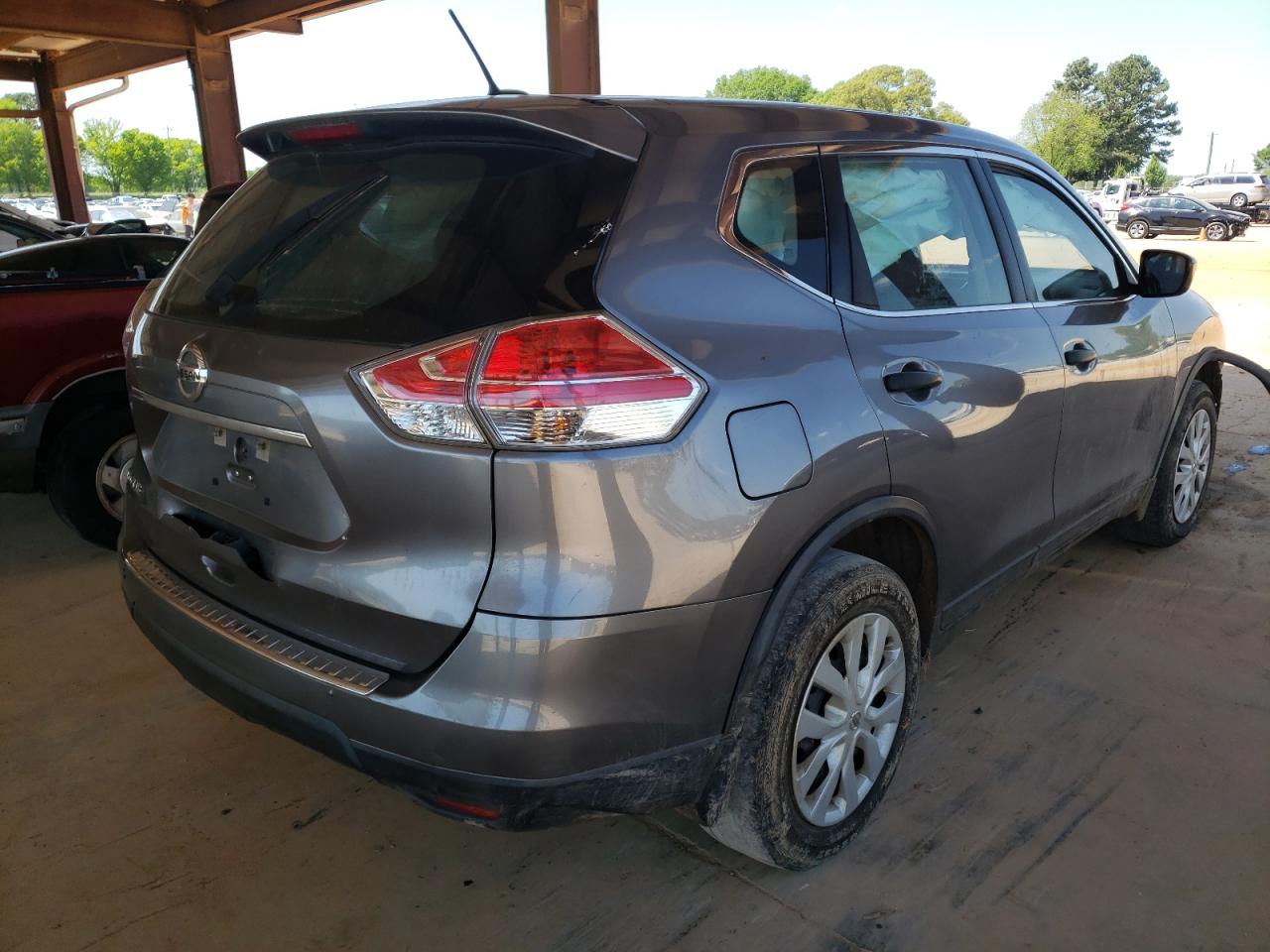 Photo 4 from auction – 2016 NISSAN ROGUE S with VIN KNMAT2MT3GP598078