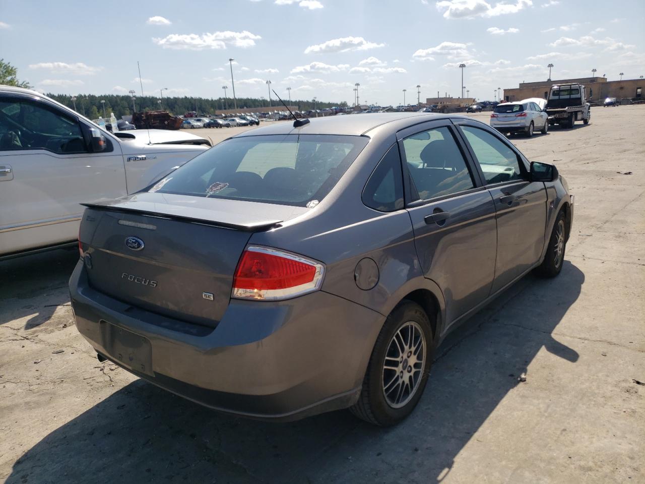 Photo 4 from auction – 2010 FORD FOCUS SE with VIN 1FAHP3FN1AW103967