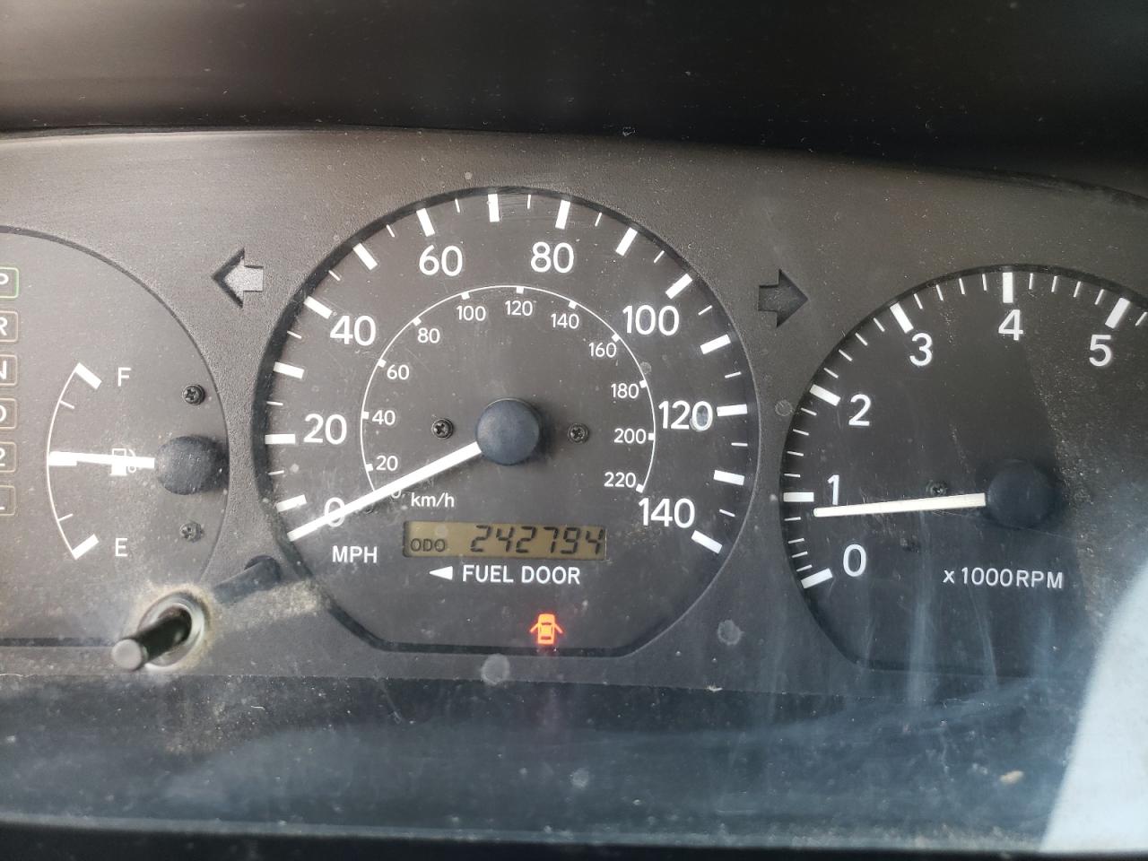 Photo 8 from auction – 2001 TOYOTA CAMRY CE with VIN 4T1BG22K01U854510