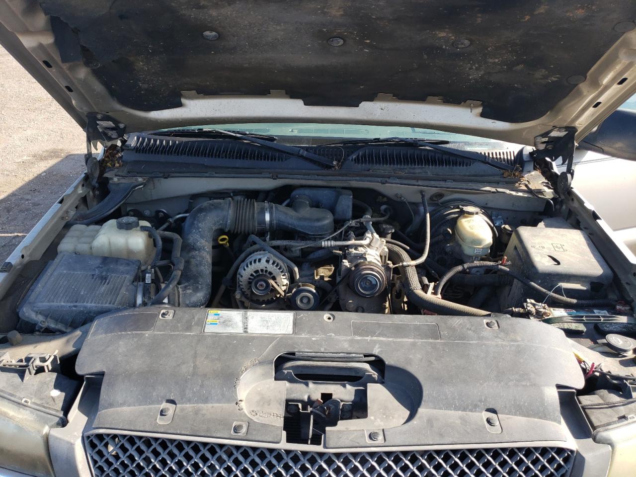 Photo 7 from auction – 2005 CHEVROLET SILVERADO with VIN 1GCEC14X95Z241424