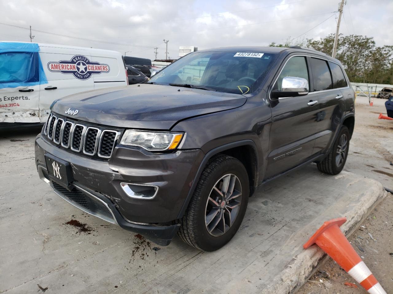 Photo 2 from auction – 2017 JEEP GRAND CHER with VIN 1C4RJFBG4HC735141