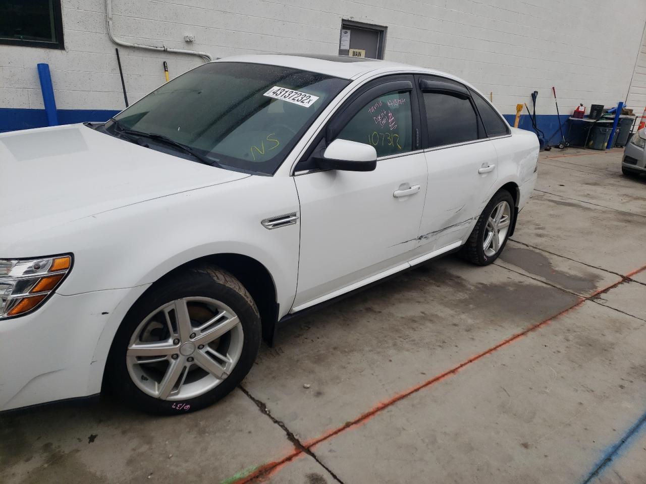Photo 9 from auction – 2008 FORD TAURUS SEL with VIN 1FAHP24W08G178945