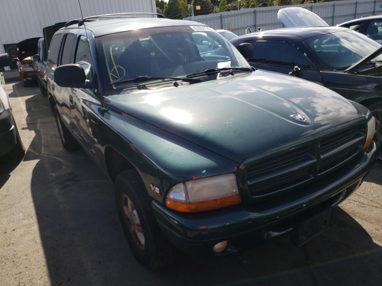 DODGE DURANGO 2000 with VIN 1B4HS28N0YF277844 - Photo from auction