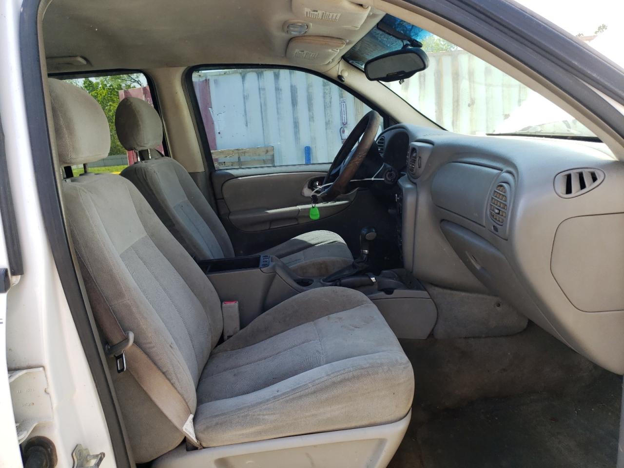 Photo 5 from auction – 2006 CHEVROLET TRAILBLAZE with VIN 1GNDT13S762140708