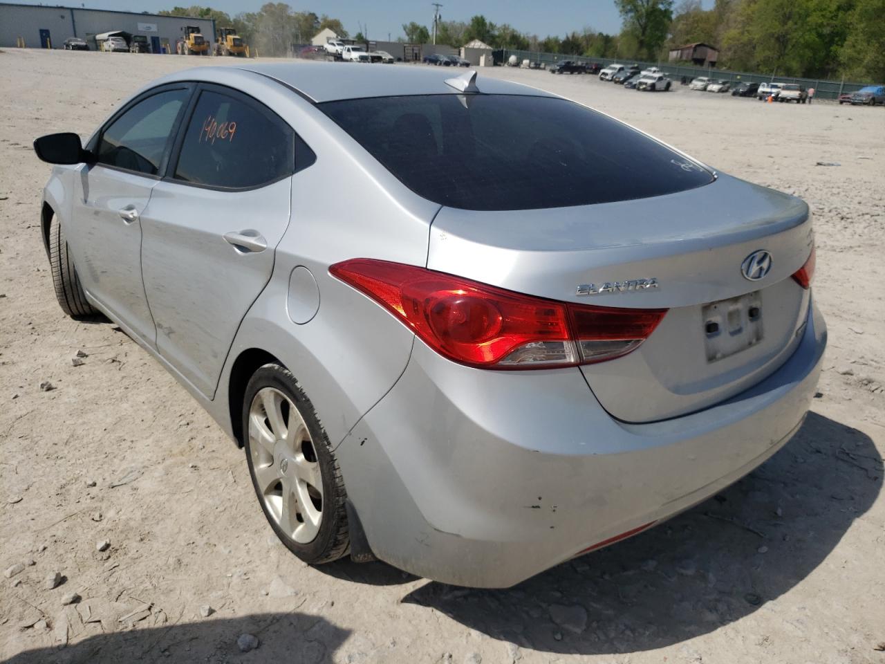 Photo 3 from auction – 2012 HYUNDAI ELANTRA with VIN 5NPDH4AE5CH113705