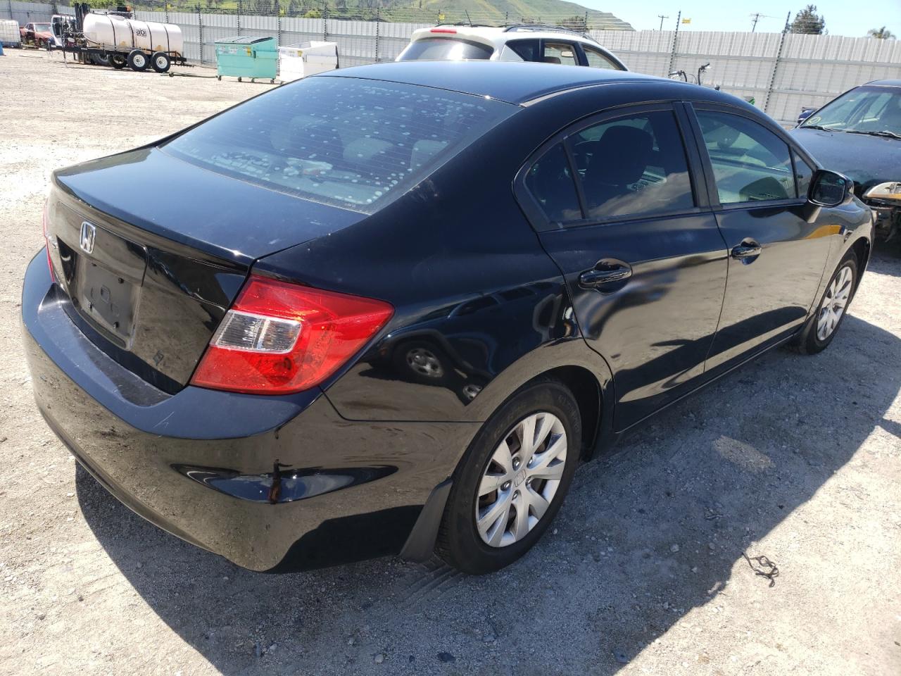 Photo 4 from auction – 2012 HONDA CIVIC LX with VIN 2HGFB2F52CH585121