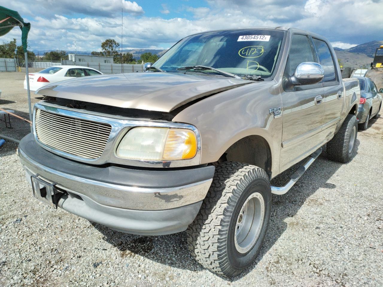 Photo 2 from auction – 2001 FORD F150 SUPER with VIN 1FTRW07W21KB24485