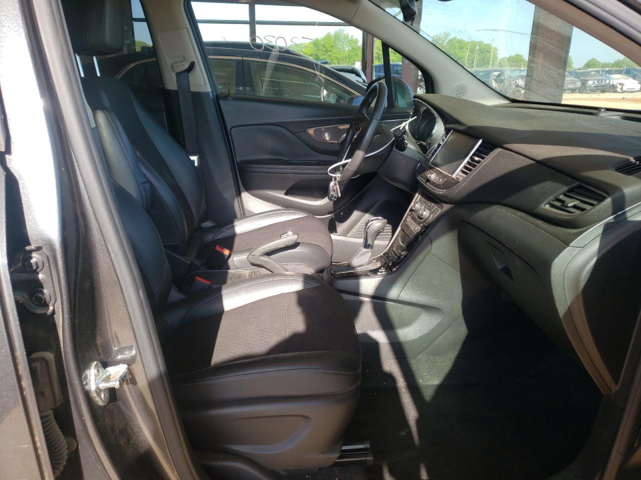 Photo 5 from auction – 2018 BUICK ENCORE PRE with VIN KL4CJASBXJB556976