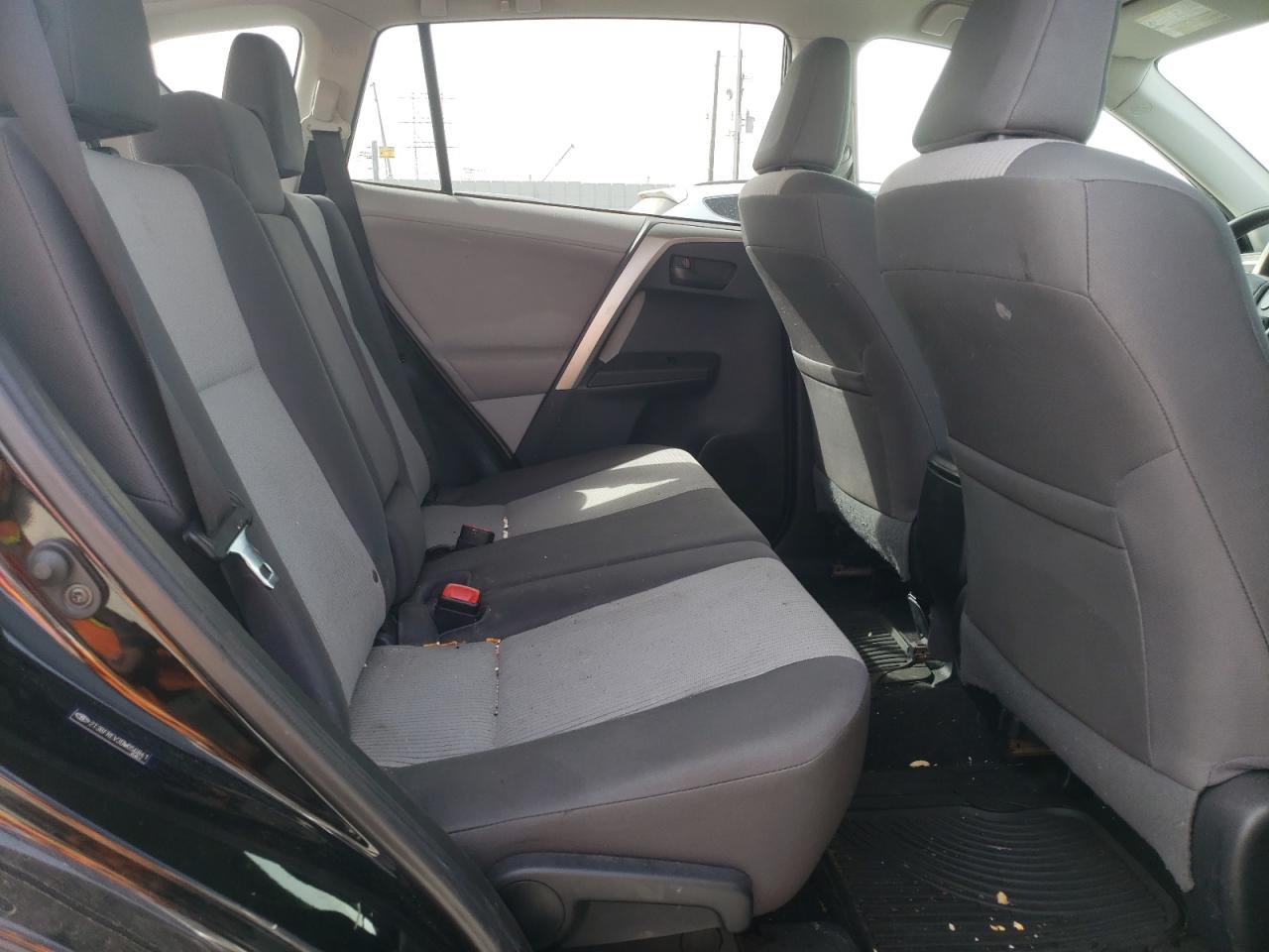 Photo 6 from auction – 2013 TOYOTA RAV4 LE with VIN 2T3BFREV3DW056841