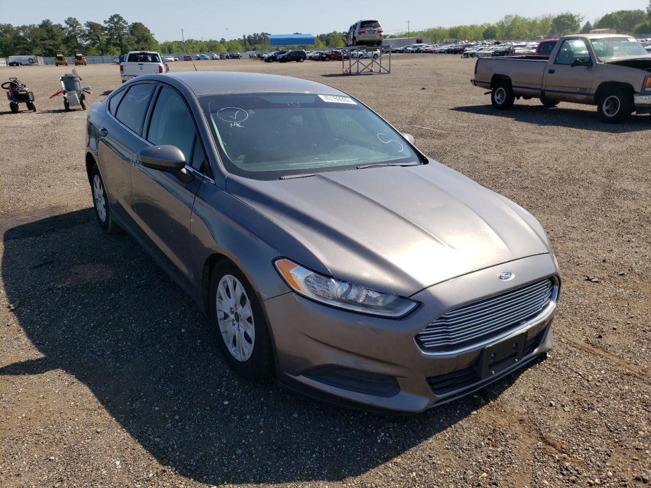 FORD FUSION S 2014 with VIN 1FA6P0G73E5386616 - Photo from auction