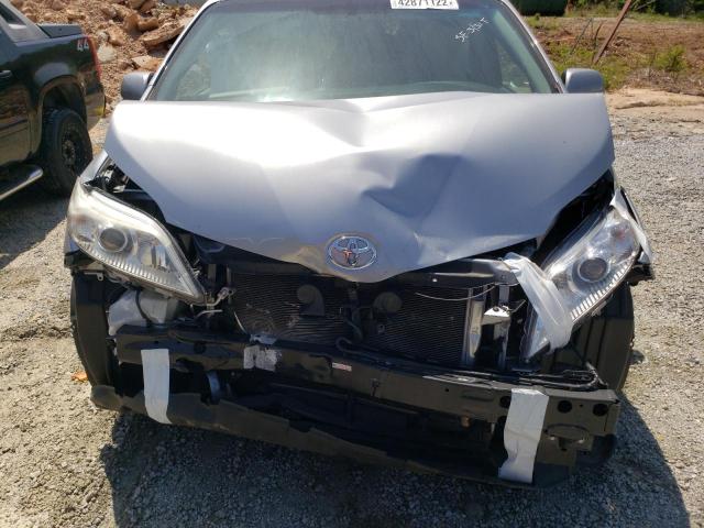Photo 7 from auction – 2015 TOYOTA SIENNA LE with VIN 5TDKK3DC9FS557441