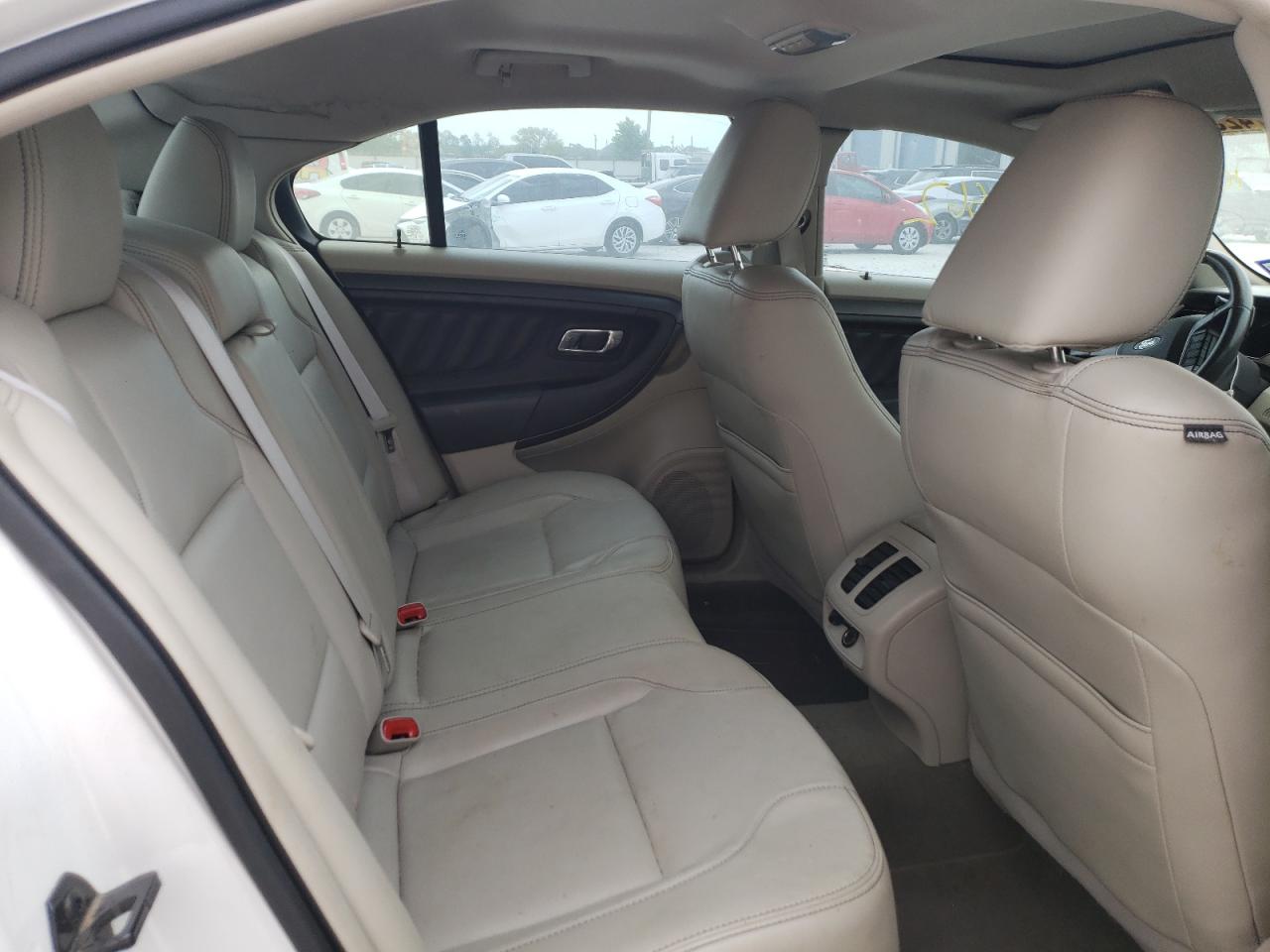 Photo 6 from auction – 2010 FORD TAURUS SEL with VIN 1FAHP2EW3AG106903