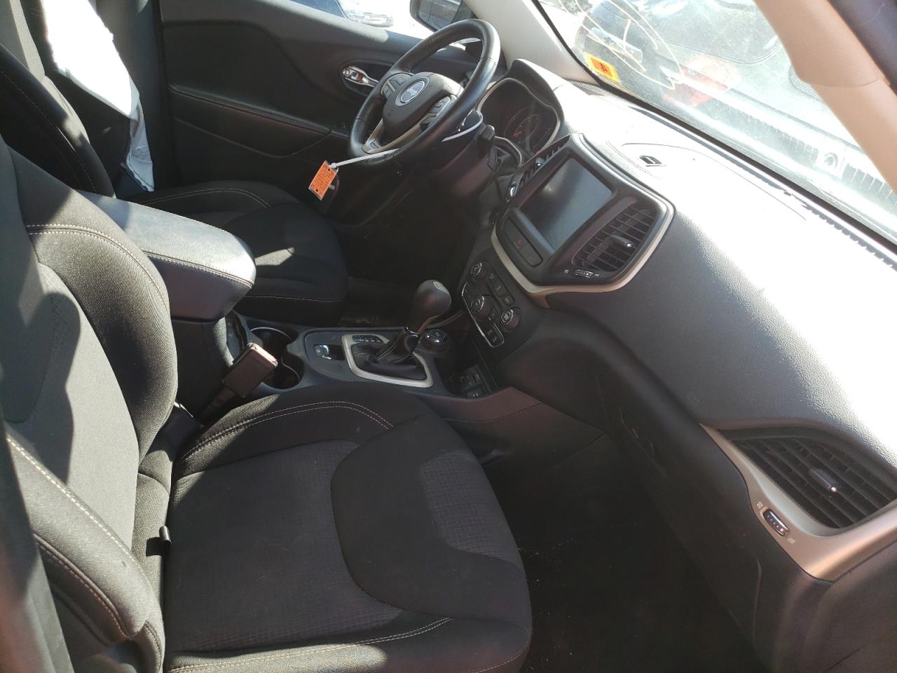 Photo 5 from auction – 2015 JEEP CHEROKEE L with VIN 1C4PJMCB2FW529424