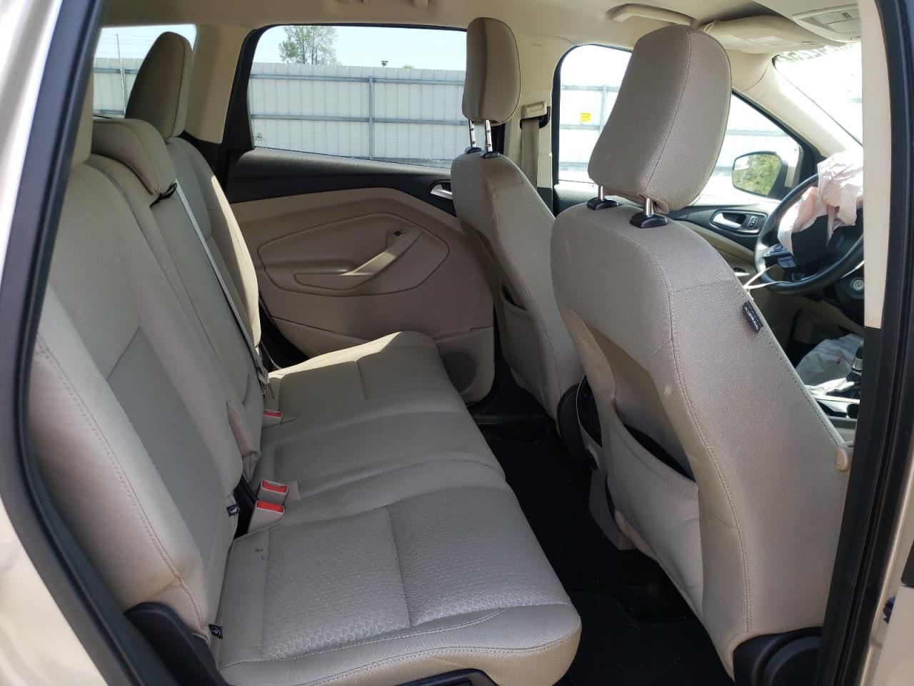 Photo 6 from auction – 2018 FORD ESCAPE SE with VIN 1FMCU0GD6JUC94343