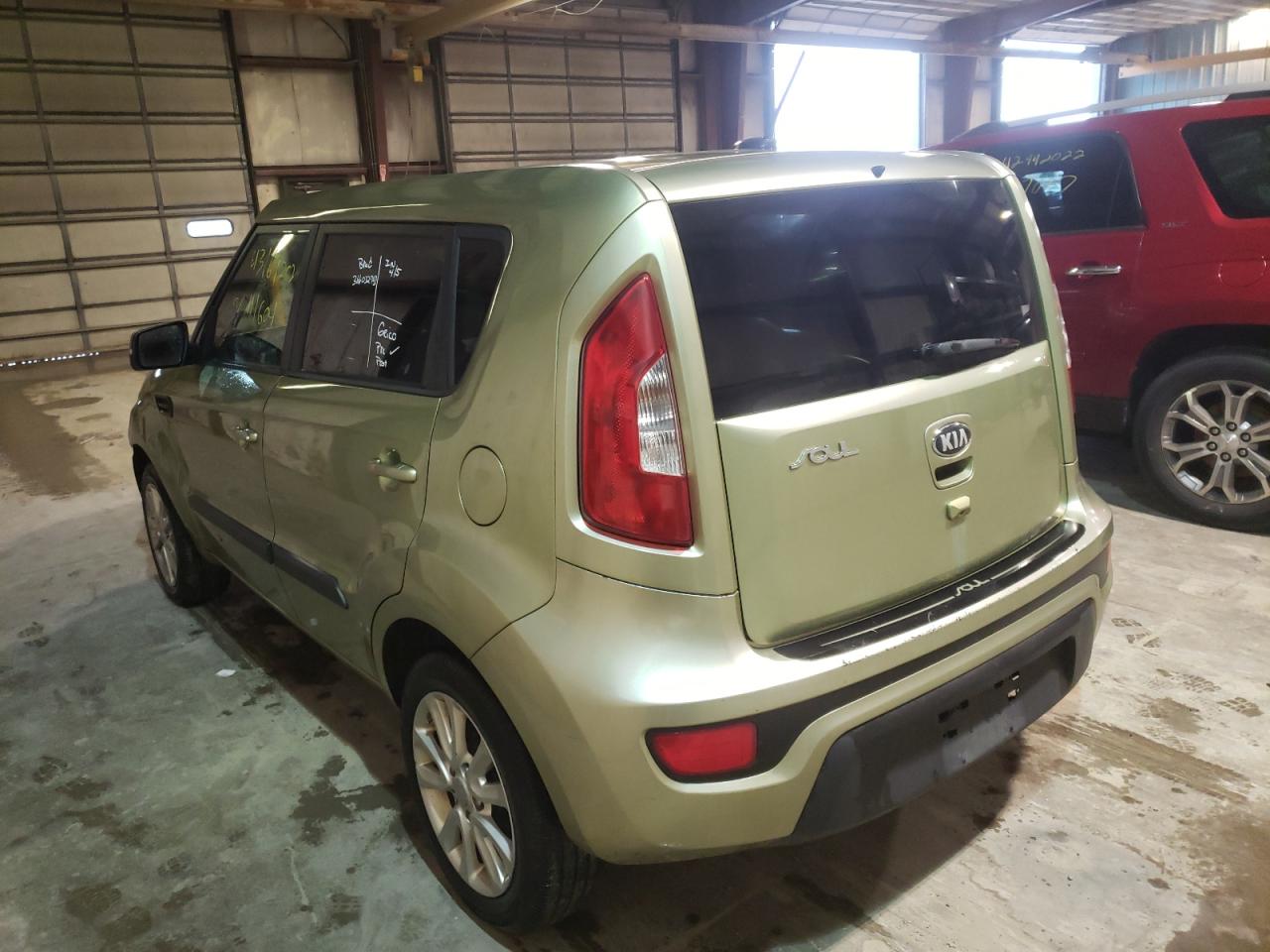 Photo 3 from auction – 2013 KIA SOUL + with VIN KNDJT2A66D7549578