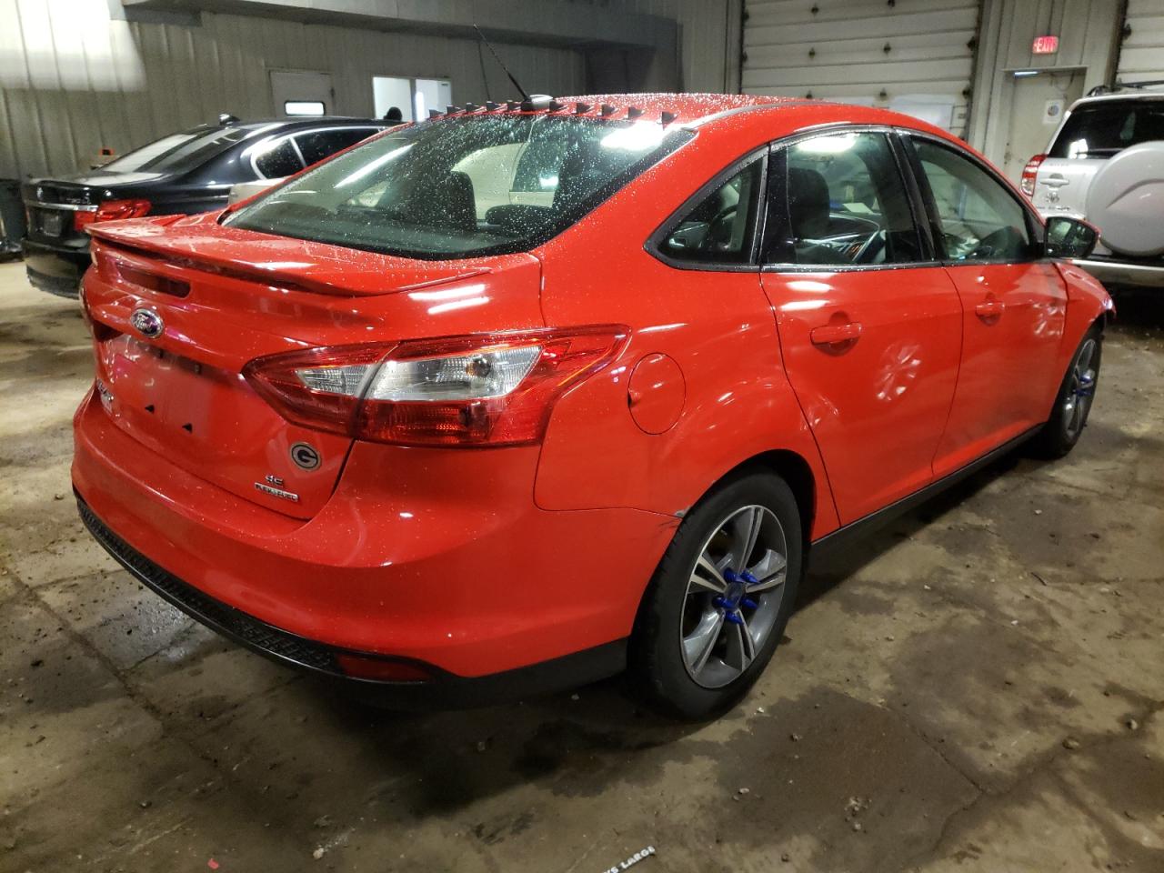 Photo 4 from auction – 2014 FORD FOCUS SE with VIN 1FADP3F22EL316518