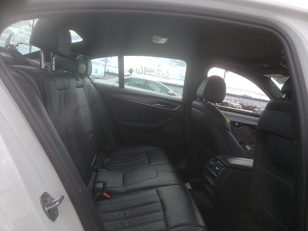 Photo 6 from auction – 2017 BMW 540 I with VIN WBAJE5C35HG914723