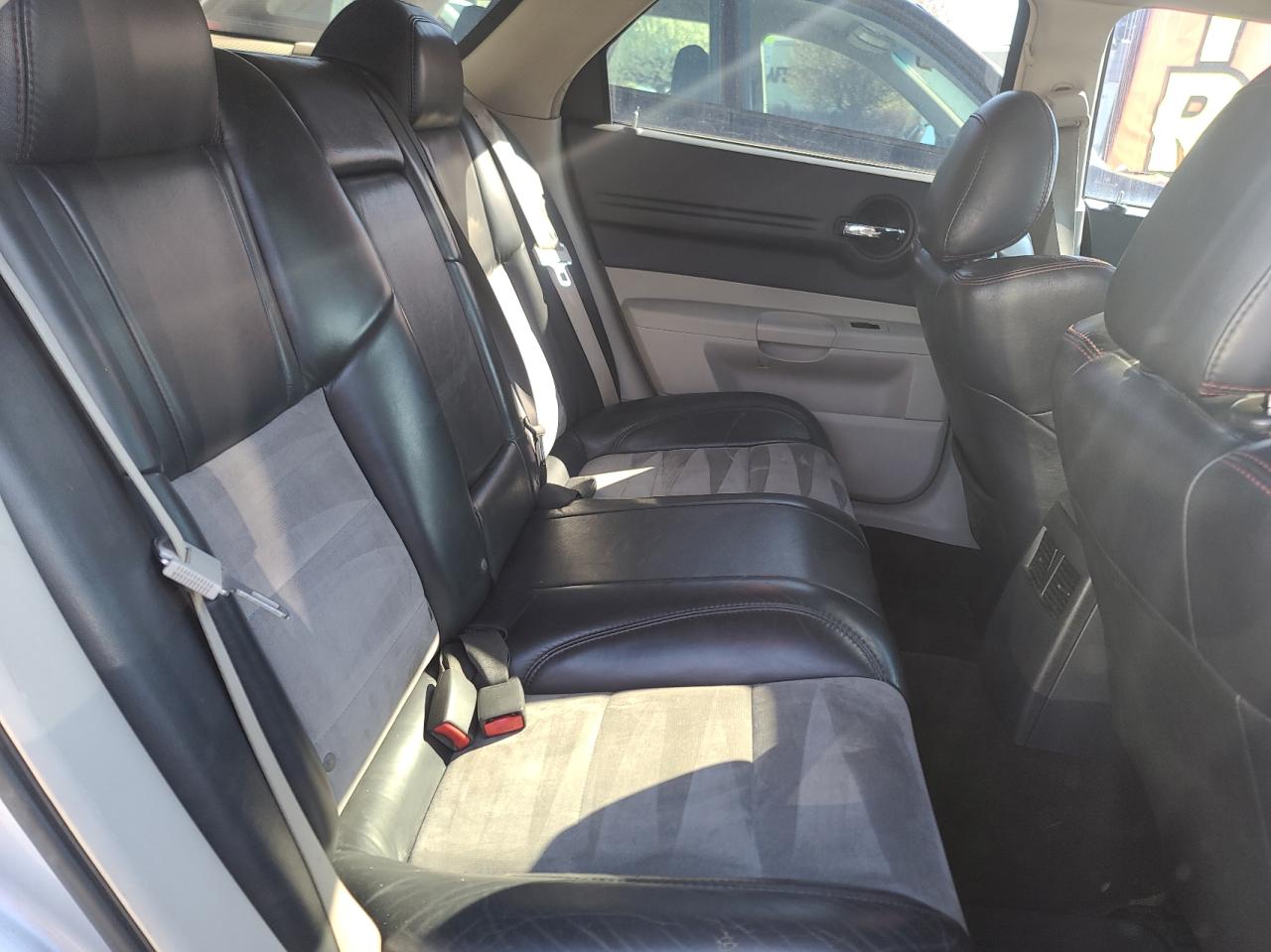 Photo 6 from auction – 2005 DODGE MAGNUM R/T with VIN 2D4GV58285H680688