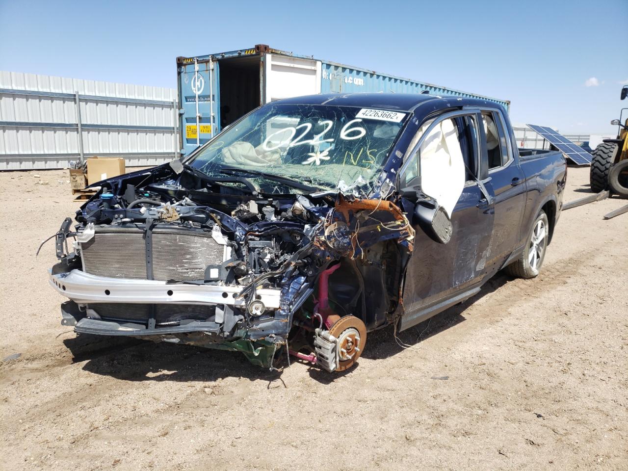 Photo 2 from auction – 2017 HONDA RIDGELINE with VIN 5FPYK2F58HB010226