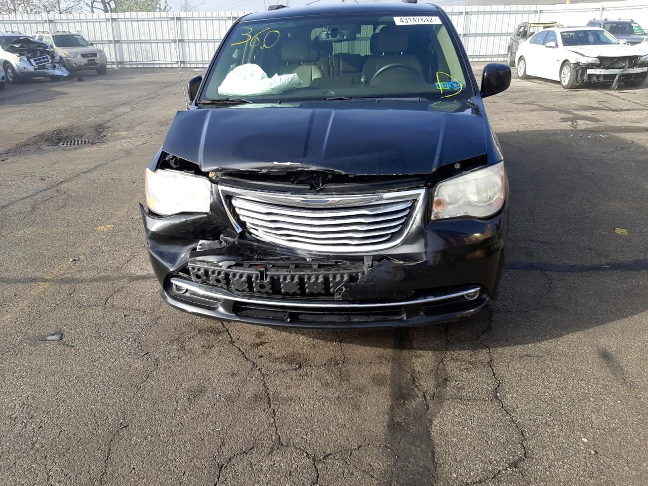 Photo 9 from auction – 2013 CHRYSLER TOWN & COU with VIN 2C4RC1BG8DR779416