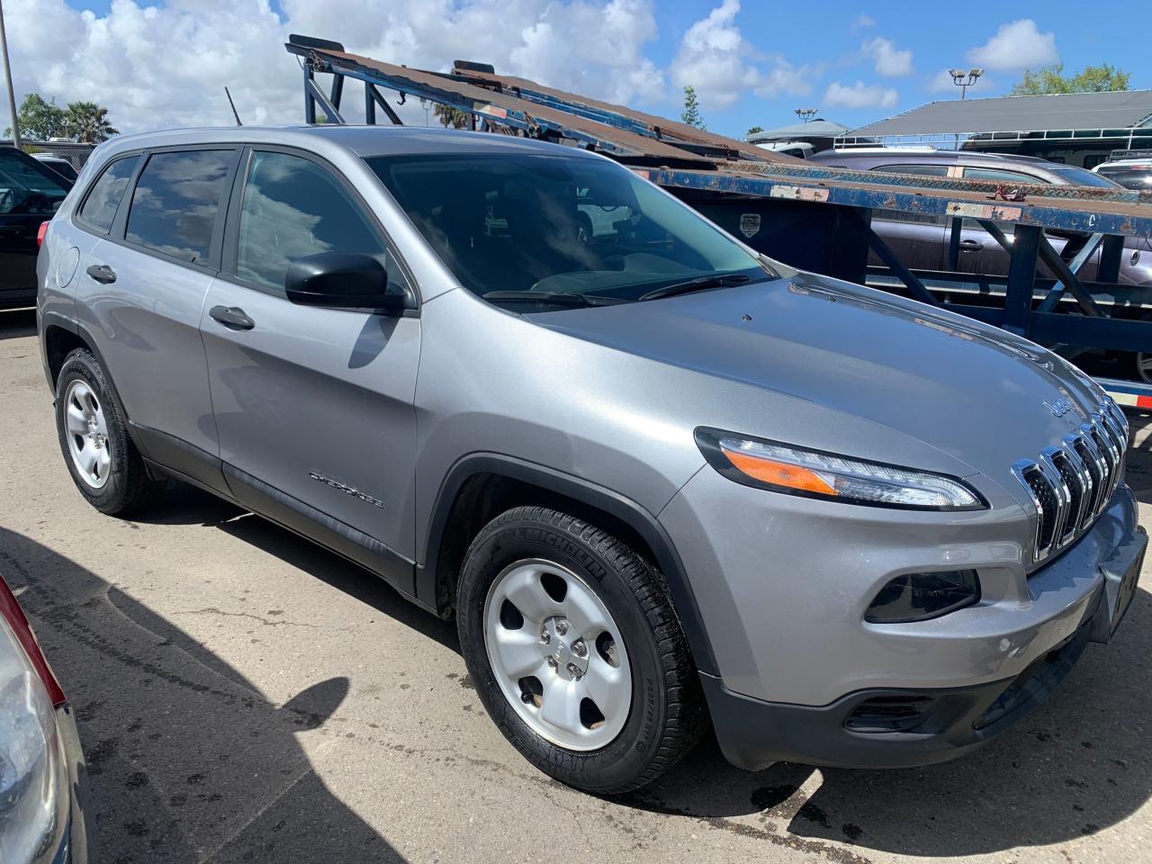 Photo 1 from auction – 2015 JEEP CHEROKEE S with VIN 1C4PJLAB0FW671445