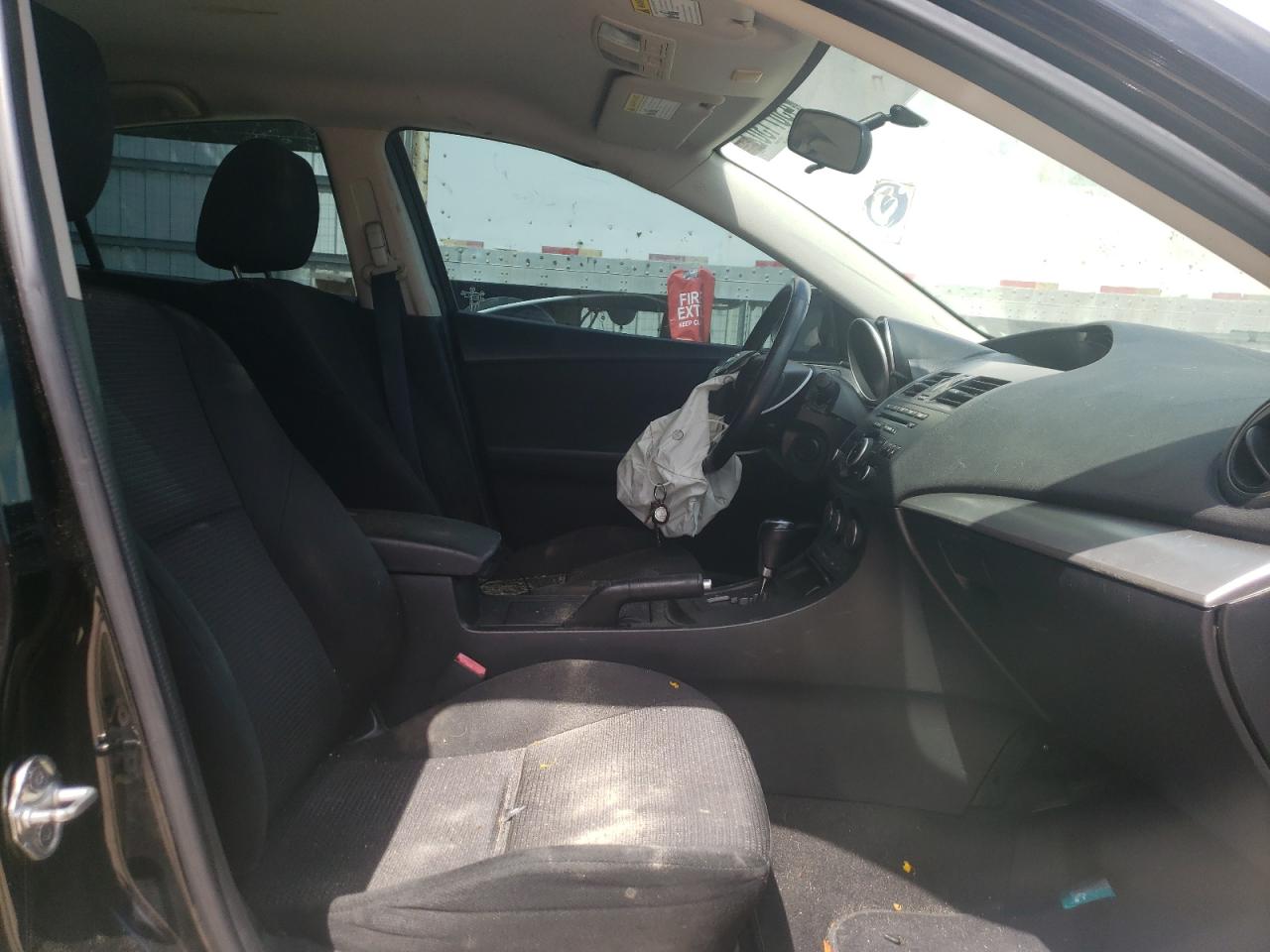 Photo 5 from auction – 2013 MAZDA 3 I with VIN JM1BL1V7XD1819853