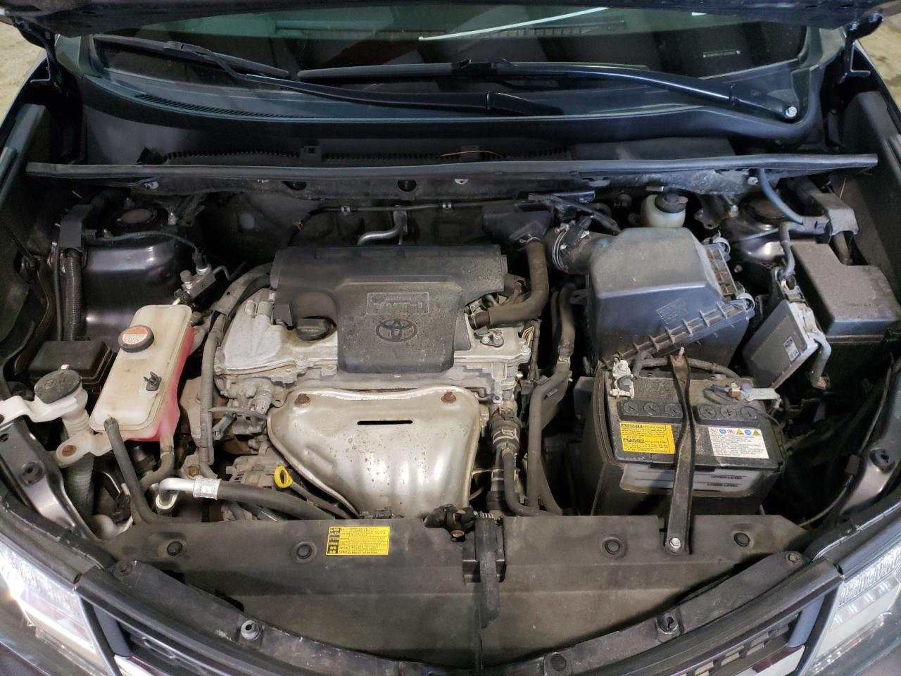 Photo 7 from auction – 2015 TOYOTA RAV4 XLE with VIN JTMRFREV1FJ027502