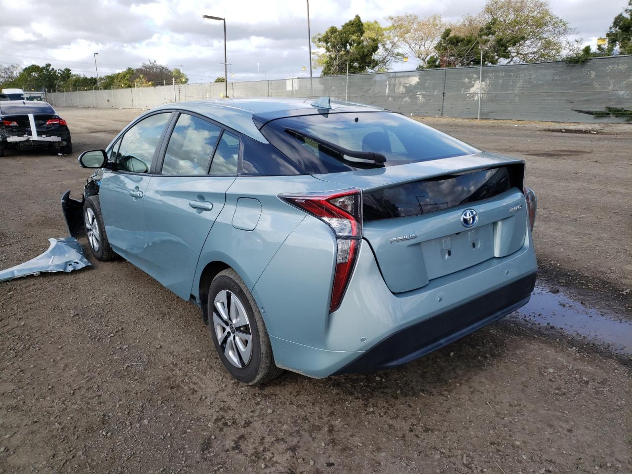 Photo 3 from auction – 2017 TOYOTA PRIUS with VIN JTDKBRFU7H3559136
