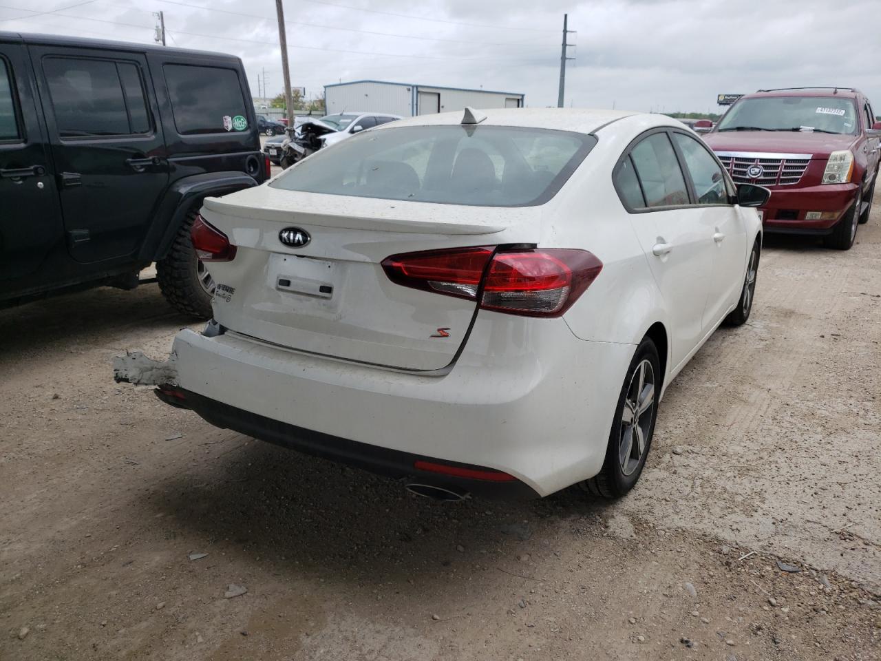 Photo 4 from auction – 2018 KIA FORTE LX with VIN 3KPFL4A77JE220149