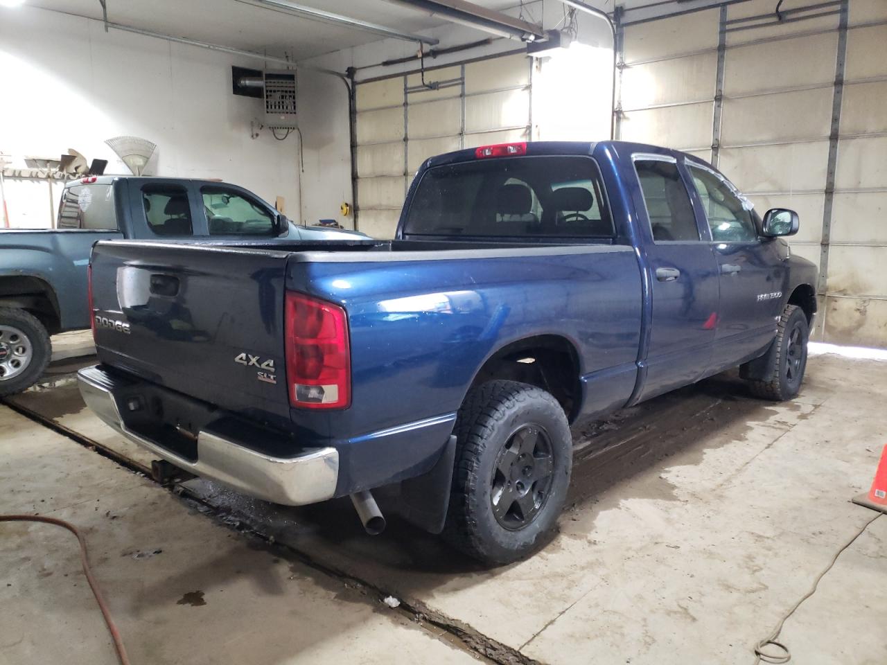 Photo 4 from auction – 2004 DODGE RAM 1500 S with VIN 1D7HU18N64S787730
