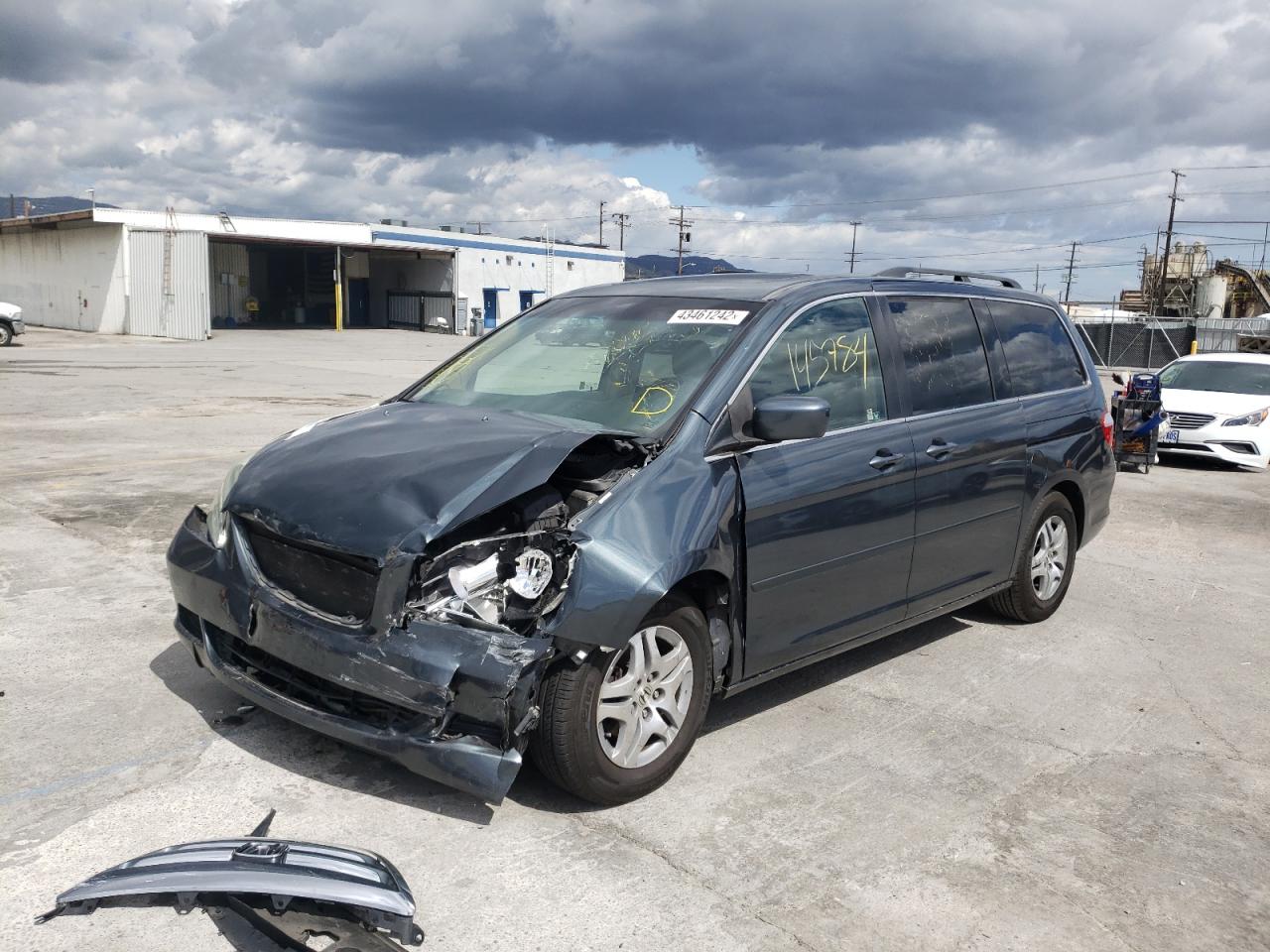 Photo 2 from auction – 2006 HONDA ODYSSEY EX with VIN 5FNRL38746B053988