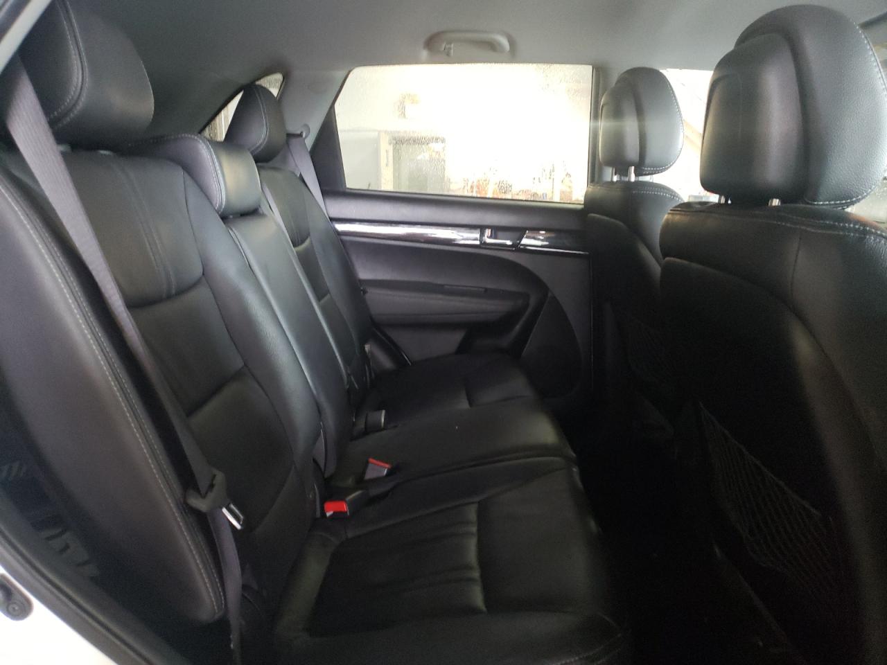 Photo 6 from auction – 2013 KIA SORENTO EX with VIN 5XYKUDA25DG321469