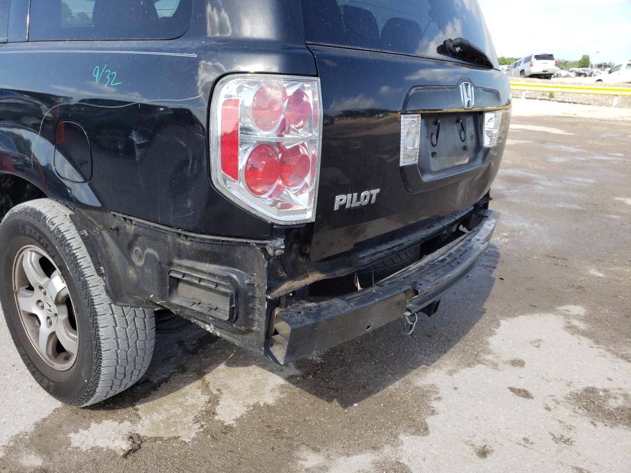 Photo 9 from auction – 2008 HONDA PILOT EXL with VIN 5FNYF285X8B021674