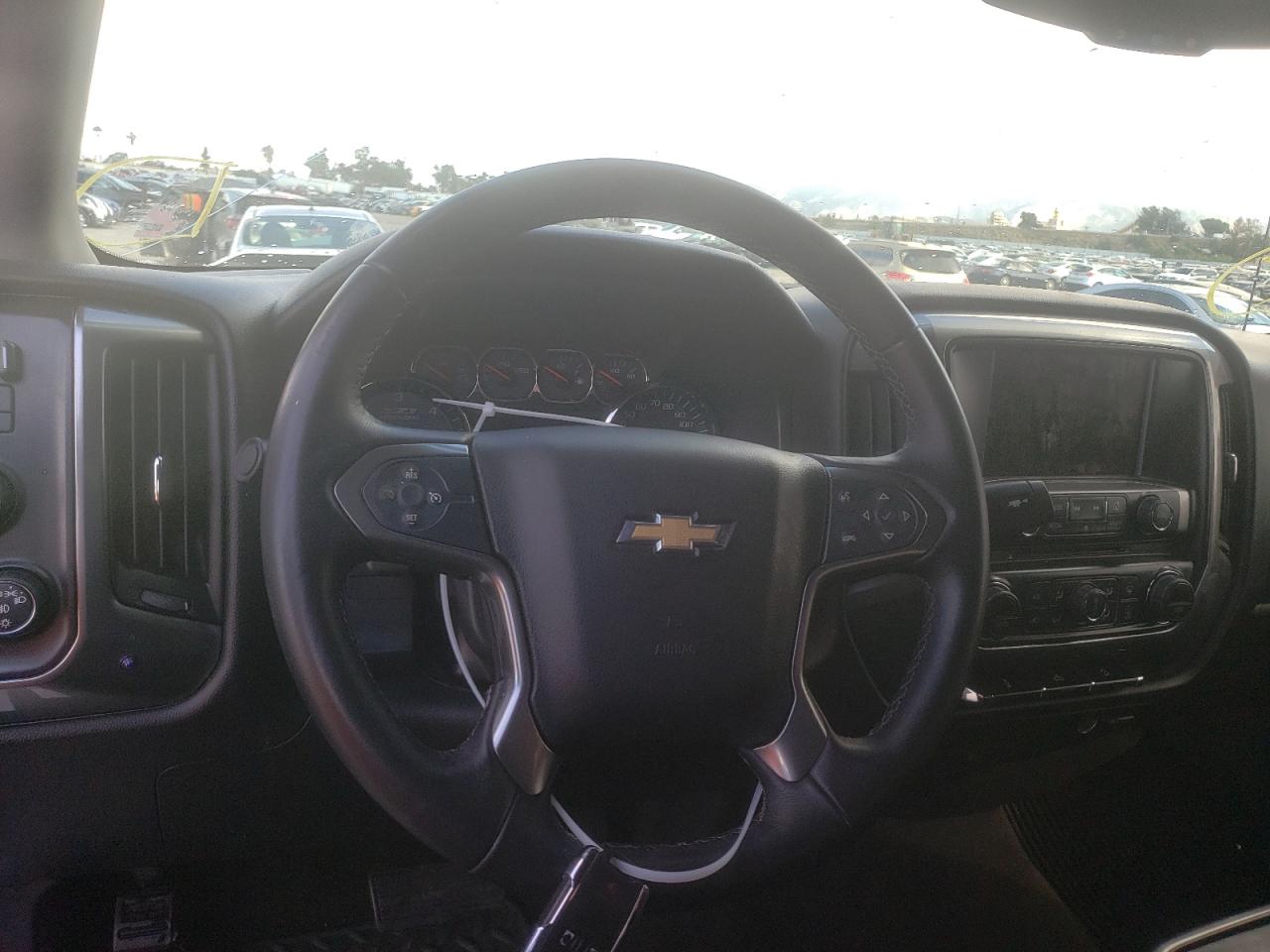 Photo 10 from auction – 2016 CHEVROLET SILVERADO with VIN 3GCUKREC6GG155158