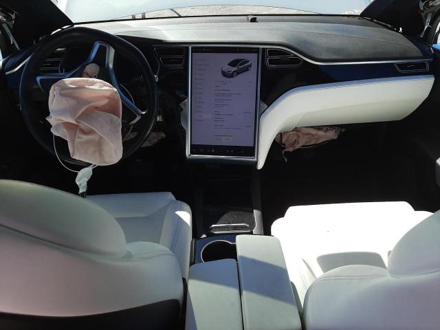 Photo 9 from auction – 2017 TESLA MODEL X with VIN 5YJXCAE21HF075129