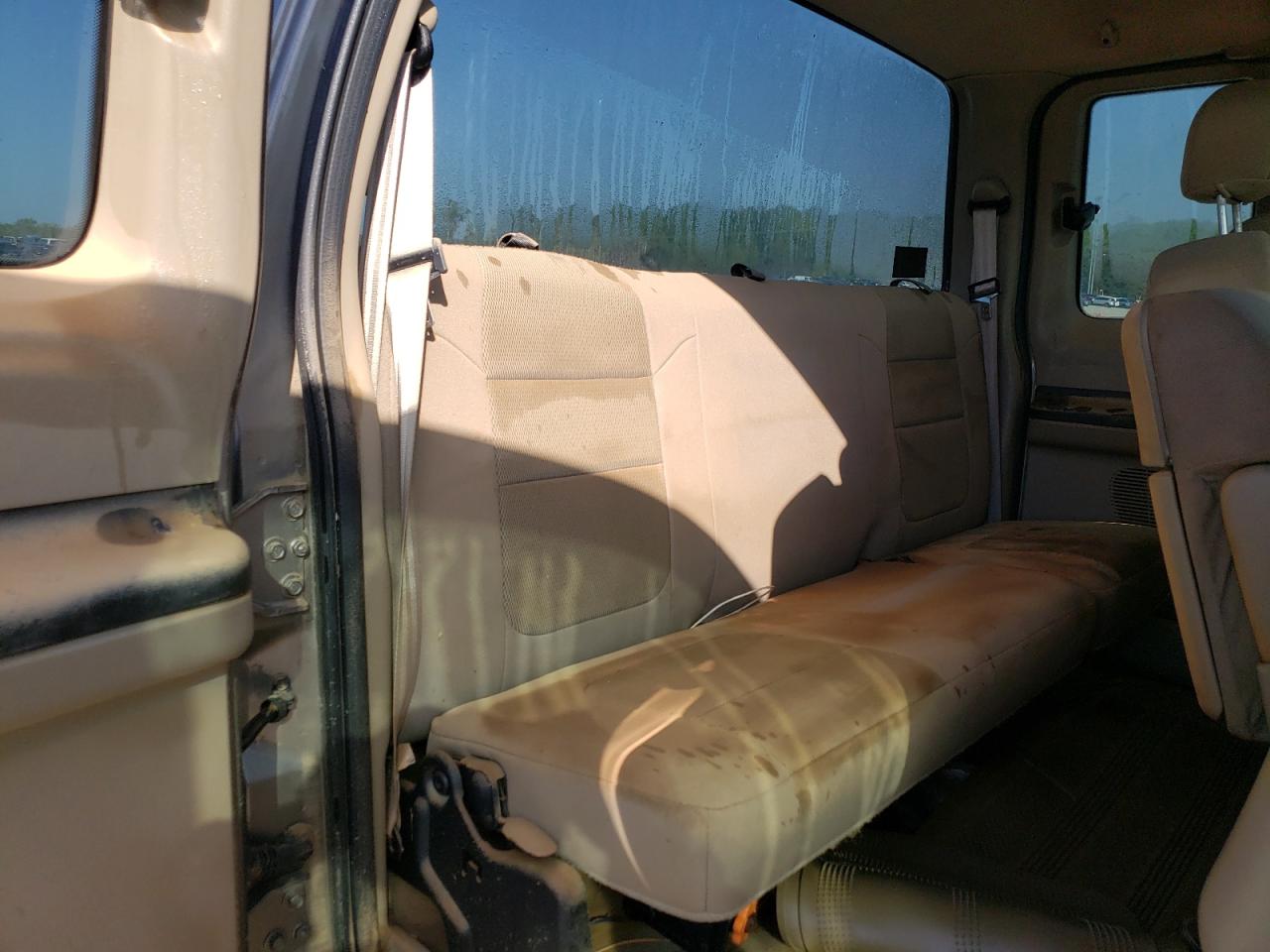 Photo 6 from auction – 2005 FORD F250 SUPER with VIN 1FTSX21565EA70865
