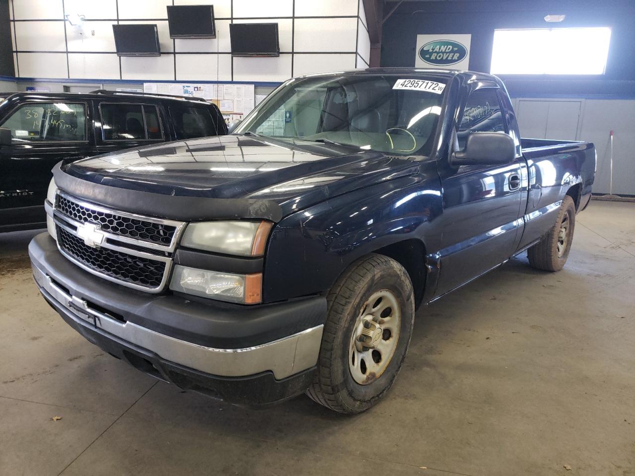 Photo 2 from auction – 2006 CHEVROLET SILVERADO with VIN 3GCEC14X66G183807