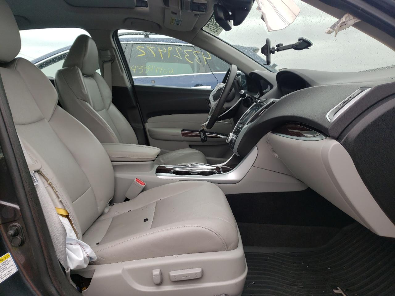 Photo 5 from auction – 2015 ACURA TLX ADVANC with VIN 19UUB2F72FA015034