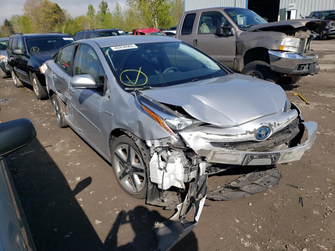 TOYOTA PRIUS 2017 with VIN JTDKARFU4H3543995 - Photo from auction