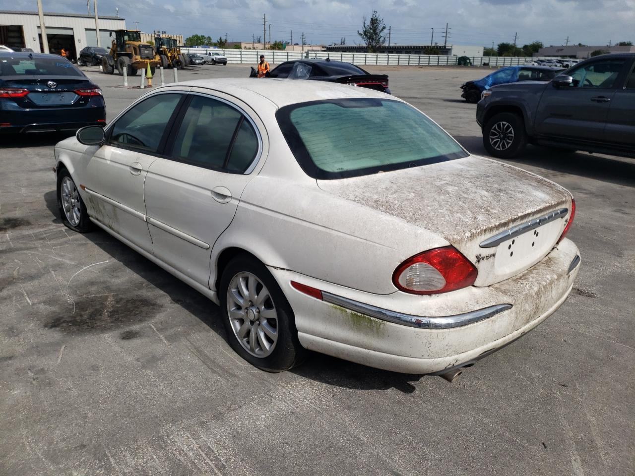 Photo 3 from auction – 2003 JAGUAR XJ with VIN SAJEA51D53XD19881