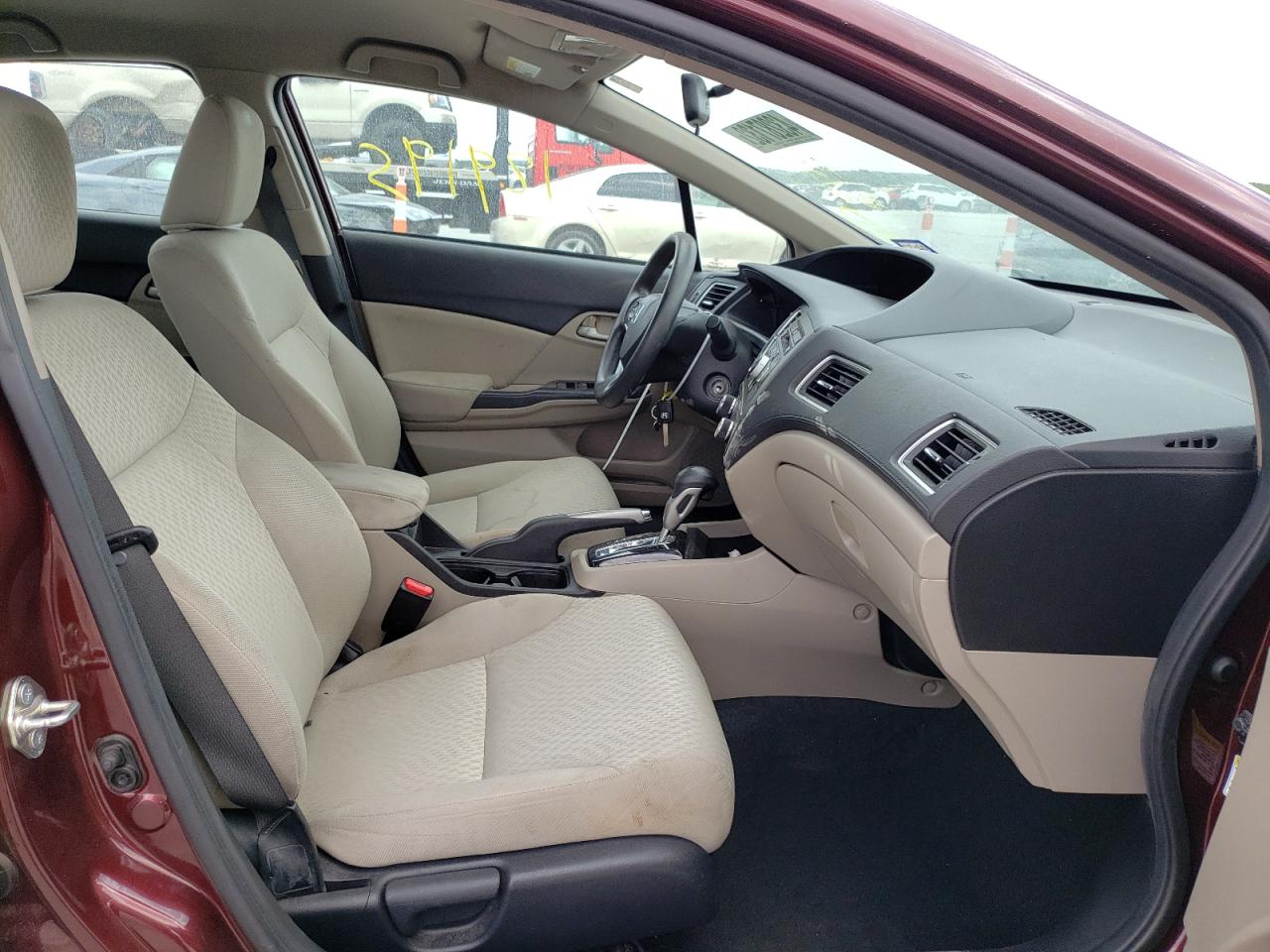 Photo 5 from auction – 2014 HONDA CIVIC LX with VIN 19XFB2F50EE053332