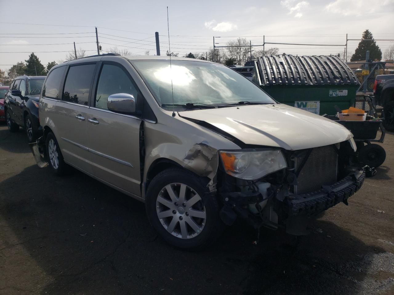 CHRYSLER TOWN & COU 2012 with VIN 2C4RC1CG3CR383939 - Photo from auction