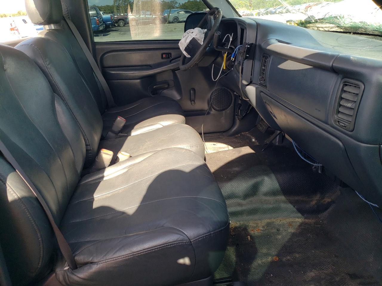 Photo 5 from auction – 2000 GMC NEW SIERRA with VIN 1GTEC14W8YE116126