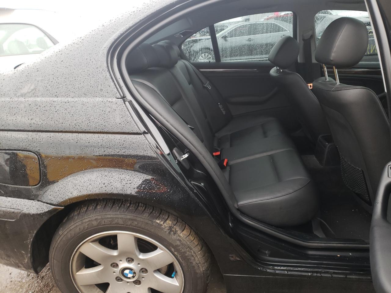 Photo 6 from auction – 2004 BMW 325 I with VIN WBAEV33484KR31697