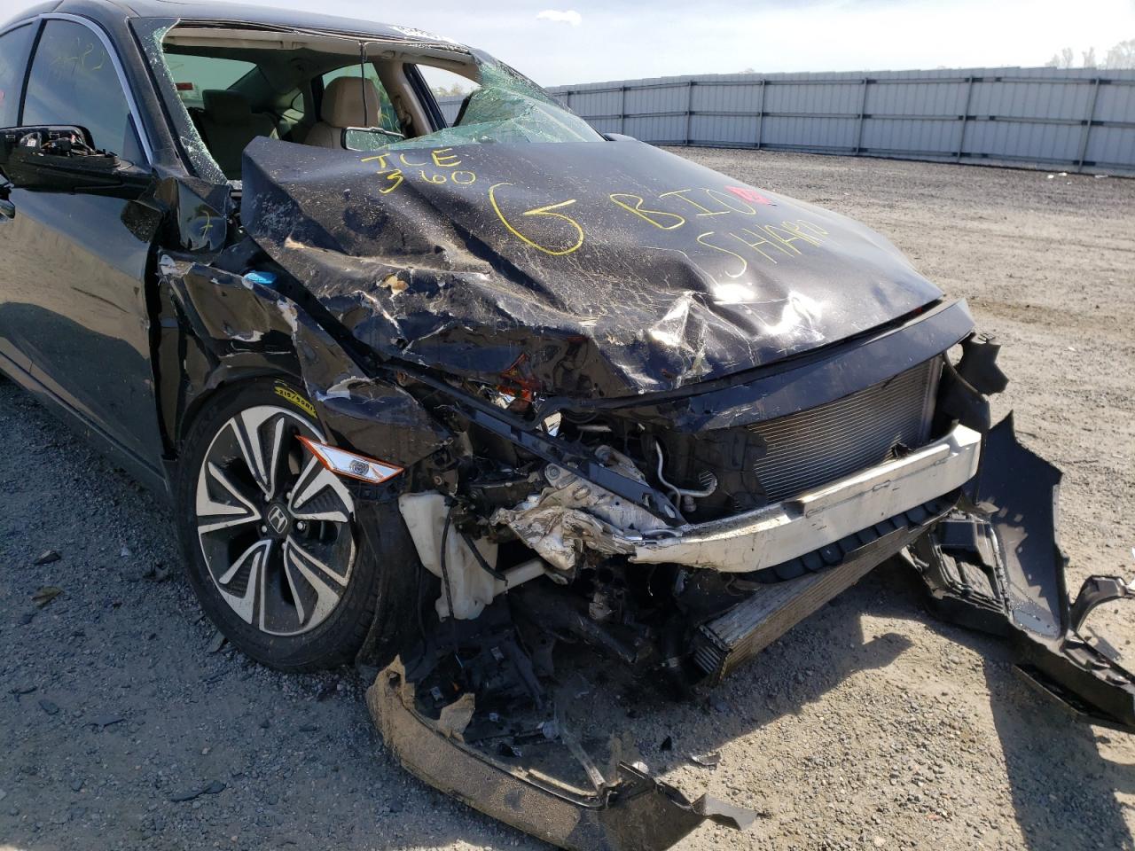Photo 9 from auction – 2017 HONDA CIVIC EXL with VIN 2HGFC1F76HH655607