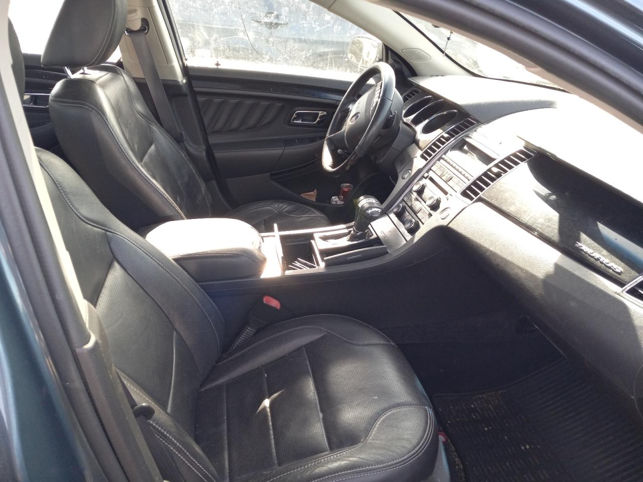 Photo 5 from auction – 2010 FORD TAURUS LIM with VIN 1FAHP2JW9AG107494