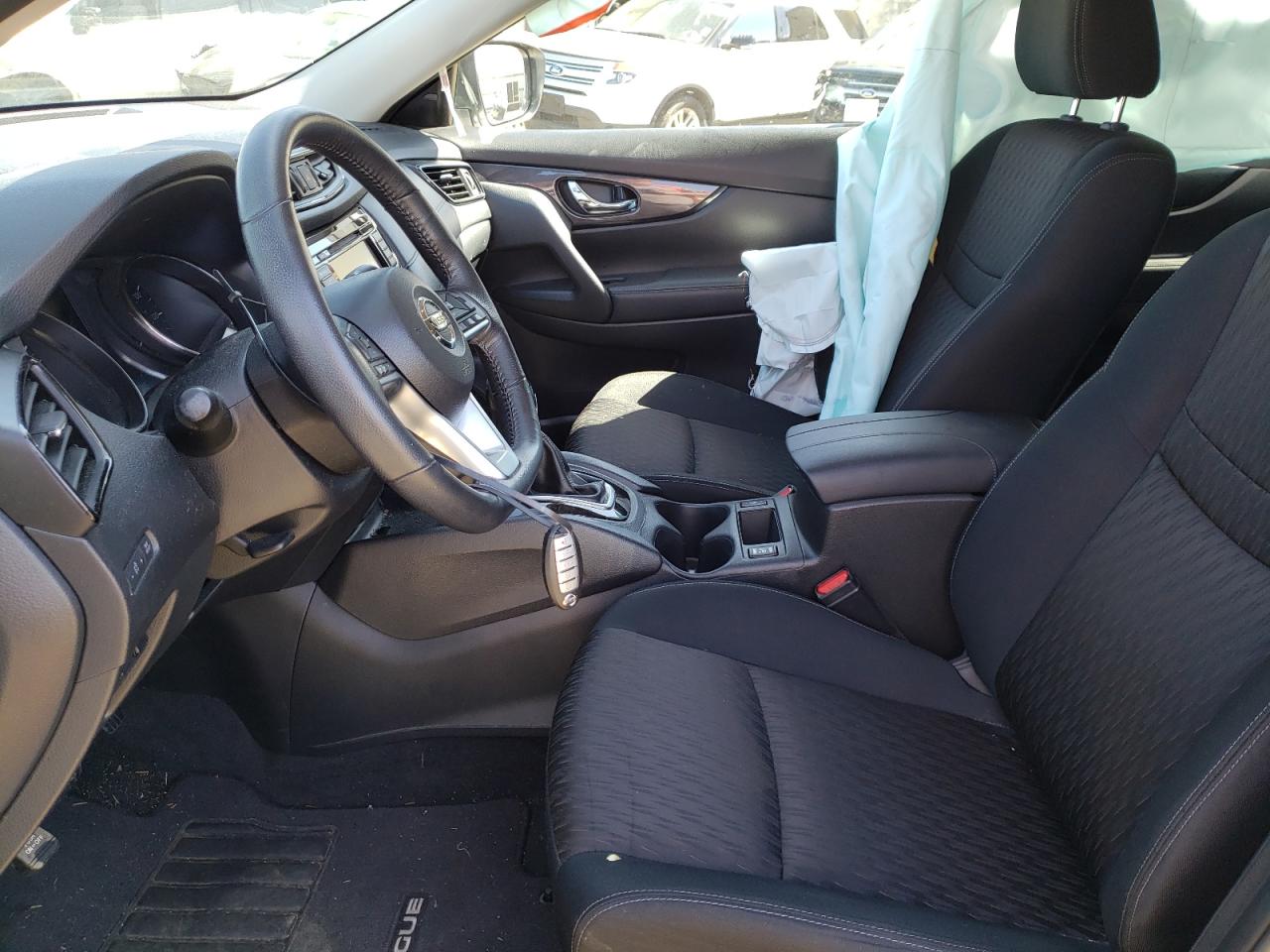 Photo 5 from auction – 2018 NISSAN ROGUE S with VIN KNMAT2MV5JP618713