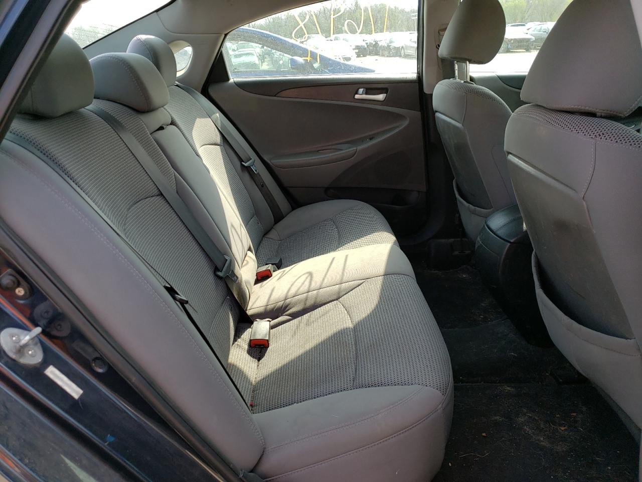Photo 6 from auction – 2011 HYUNDAI SONATA GLS with VIN 5NPEB4ACXBH079604